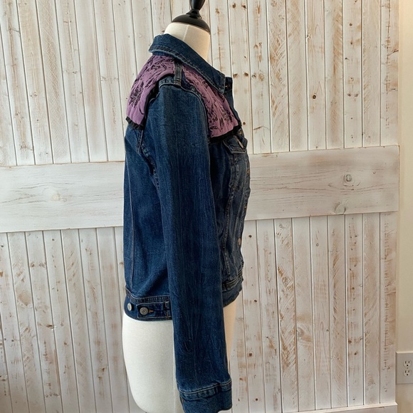 Denim jacket from Old Navy size S - Picture 2 of 4